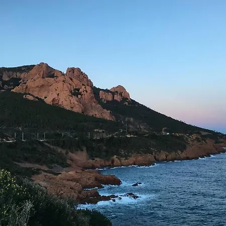 LES ALIZES Côté PISCINE PROCHE BORD DE MER * Saint-Raphaël