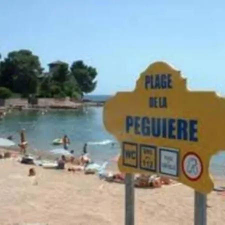 LES ALIZES Côté PISCINE PROCHE BORD DE MER * Saint-Raphaël