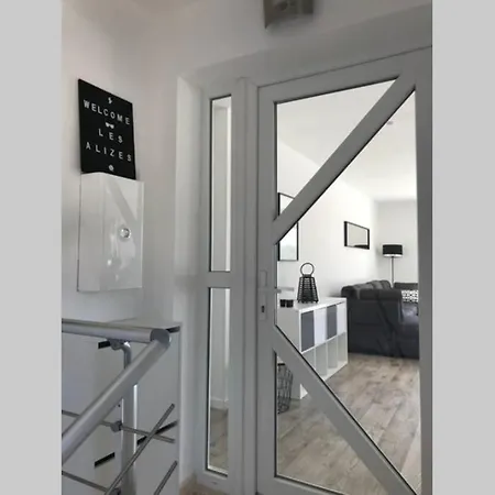 Сasa de vacaciones LES ALIZES Côté PISCINE PROCHE BORD DE MER
