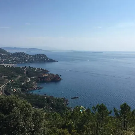 Сasa de vacaciones LES ALIZES Côté PISCINE PROCHE BORD DE MER *