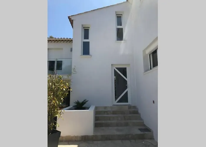 Сasa de vacaciones Les Alizes Côté Piscine Proche Bord De *