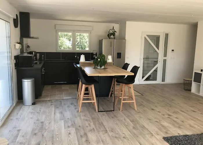 Сasa de vacaciones Les Alizes Côté Piscine Proche Bord De