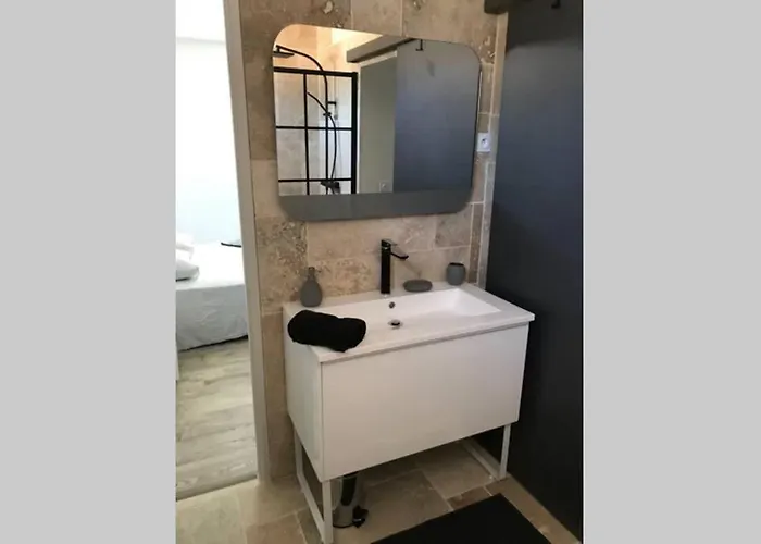 Les Alizes Côté Piscine Proche Bord De *