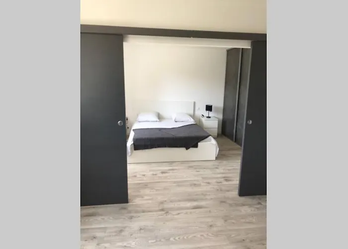 Les Alizes Côté Piscine Proche Bord De *