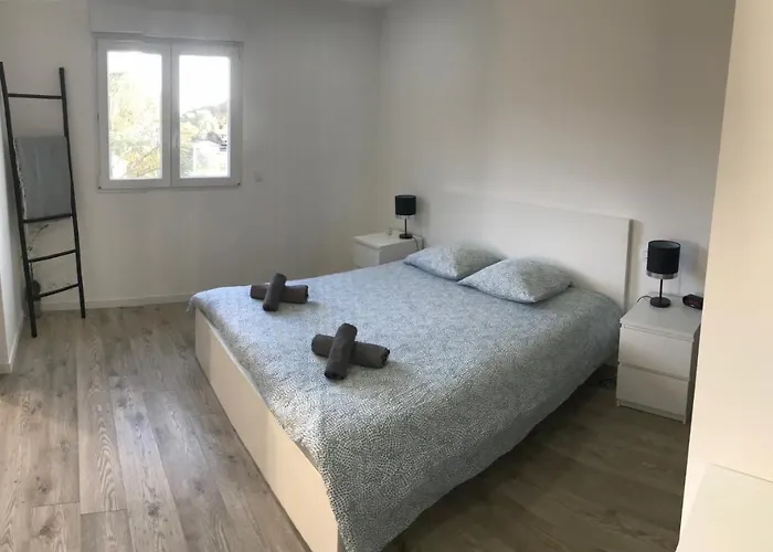 Les Alizes Côté Piscine Proche Bord De *