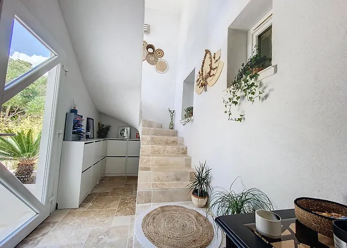 Les Alizes Côté Piscine Proche Bord De